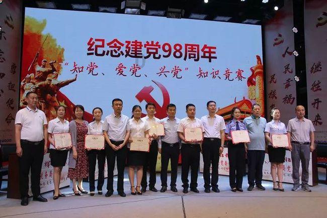 专业知识问答网 - 答疑解惑,尽在梦见蛇向我扑过吓醒了网